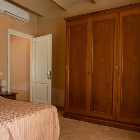 Palmaiola Apartment *